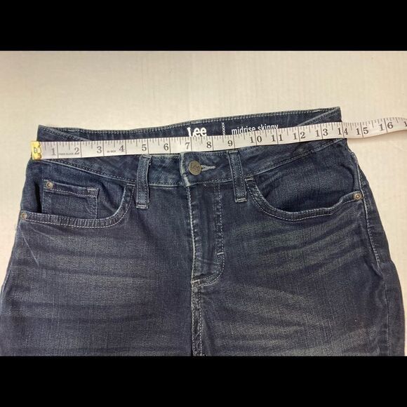 LEE Riders,Women’s dark denim,midrise skinny jeans Inseam 26” - Picture 9 of 9